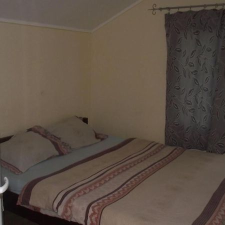Pansion Laktasi Hostel Kültér fotó