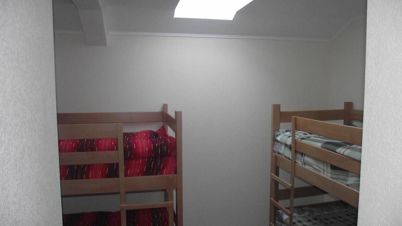 Pansion Laktasi Hostel Kültér fotó